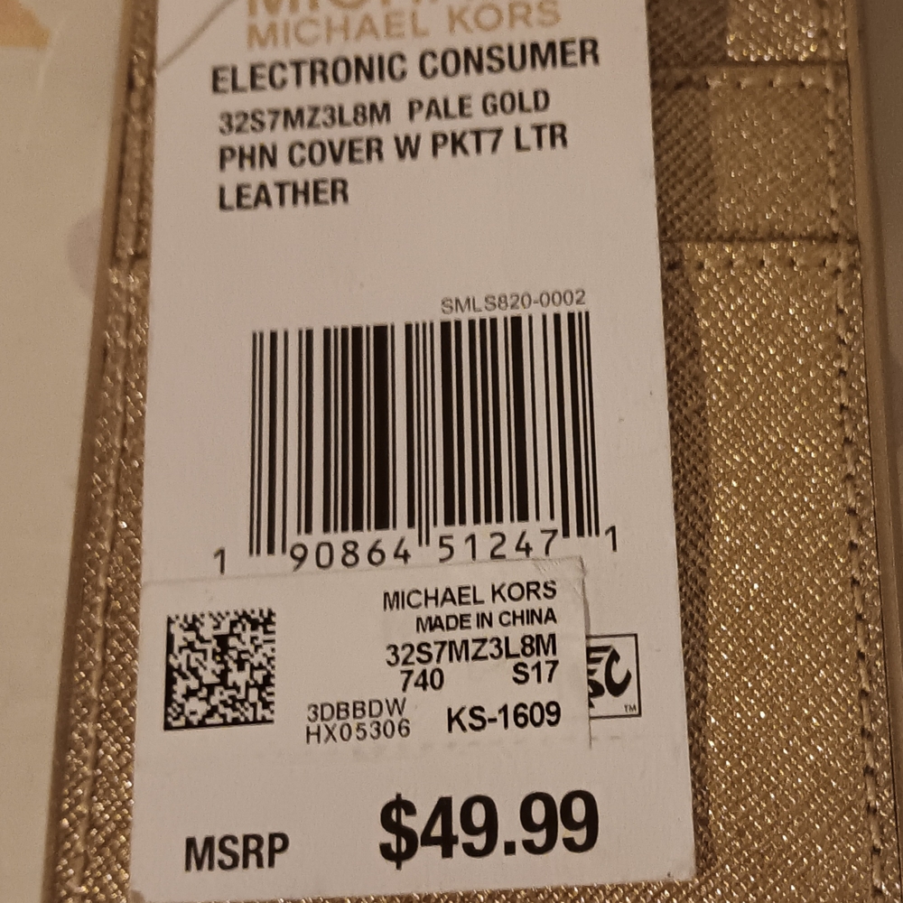 Michael Kors Gold Phone Case IP 7 - Picture 4 of 6